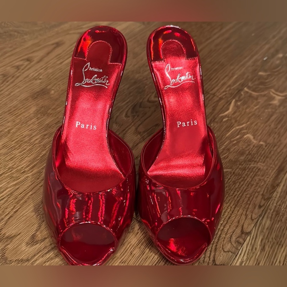 Christian Louboutin Me Dolly 85